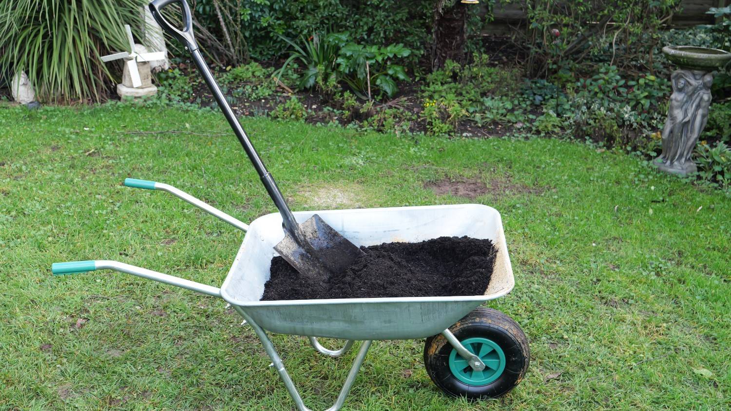 Tree and Shrub Compost Standard